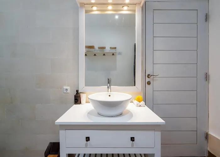 Villa Wunderbare 3-zimmer-villa Im Herzen Von Seminyak